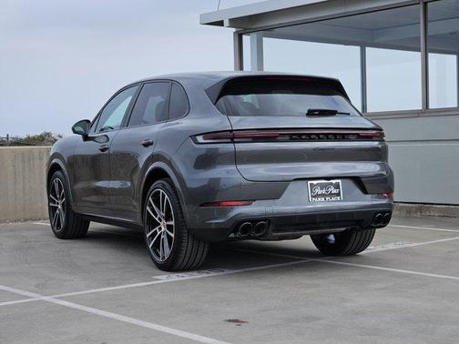 2026 Porsche Cayenne Cayenne