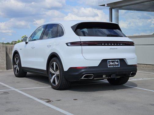 2024 Porsche Cayenne E-Hybrid S