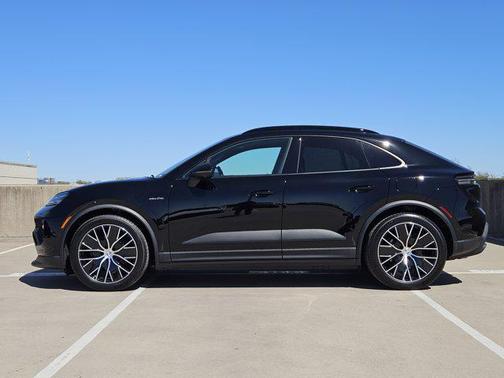 2026 Porsche Macan Electric