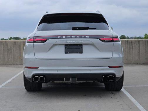 Chalk 2022 Porsche Cayenne Turbo