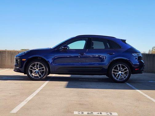 2026 Porsche Macan AWD