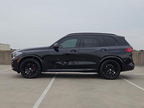 Black Sapphire Metallic 2023 BMW X5 M50i