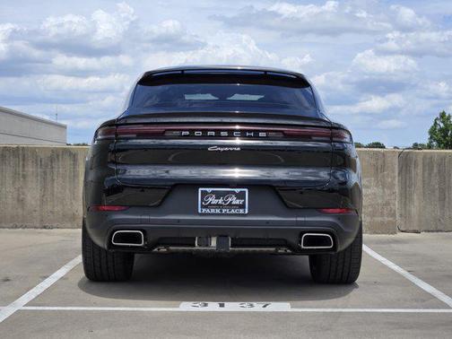 2025 Porsche Cayenne Coupe AWD
