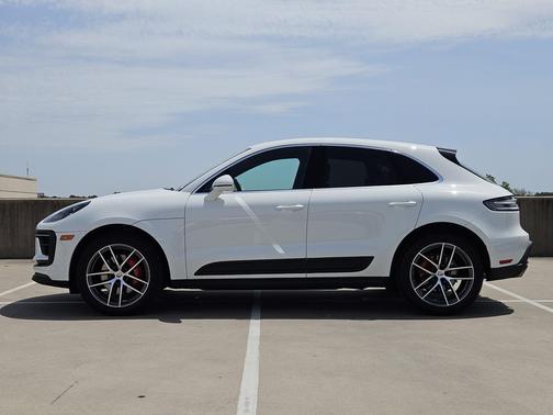 White 2023 Porsche Macan Macan