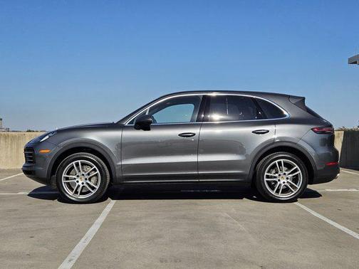 2022 Porsche Cayenne S