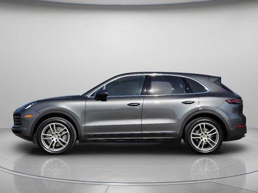 2022 Porsche Cayenne S
