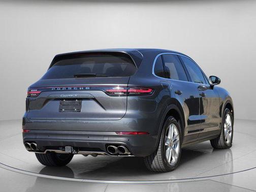 2022 Porsche Cayenne S
