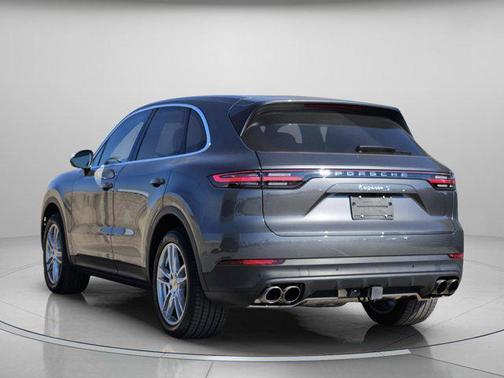 2022 Porsche Cayenne S