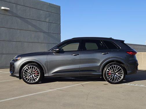 2025 Audi SQ5 3.0T Prestige