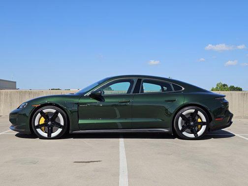 2025 Porsche Taycan Turbo S