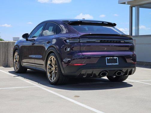 2024 Porsche Cayenne Turbo GT