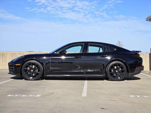 2026 Porsche Panamera RWD