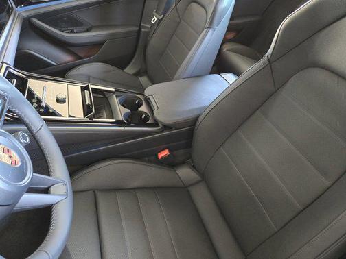 2026 Porsche Panamera RWD