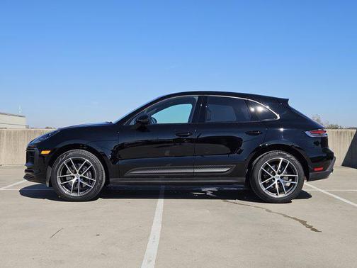 2026 Porsche Macan AWD