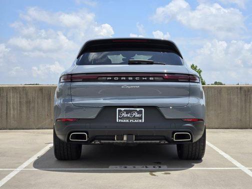 2025 Porsche Cayenne AWD