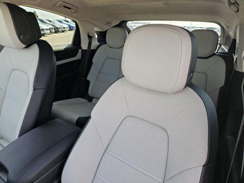 2026 Porsche Cayenne GTS