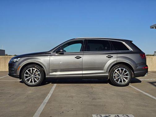 2019 Audi Q7 45 Premium Plus