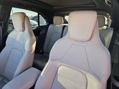 2024 Porsche Macan 4