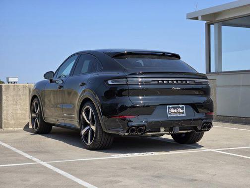 2025 Porsche Cayenne Turbo