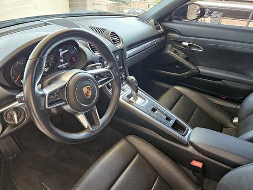 2022 Porsche 718 Boxster T