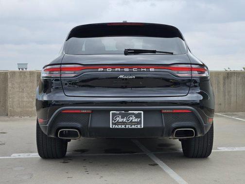 2025 Porsche Macan AWD