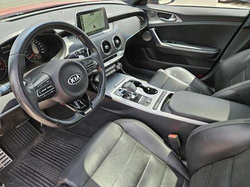 2019 Kia Stinger GT2