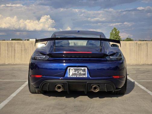 2025 Porsche 718 Cayman GT4 RS