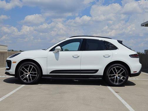 2024 Porsche Macan AWD