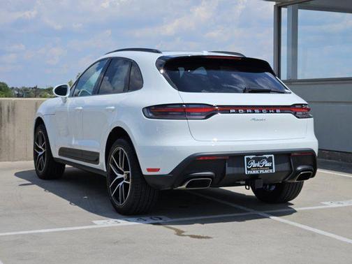 2024 Porsche Macan AWD