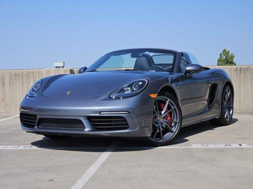 2025 Porsche 718 Boxster S