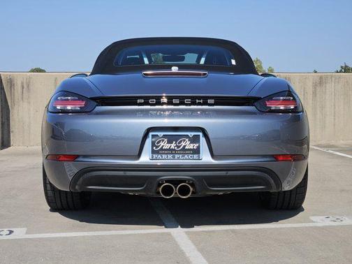 2025 Porsche 718 Boxster S