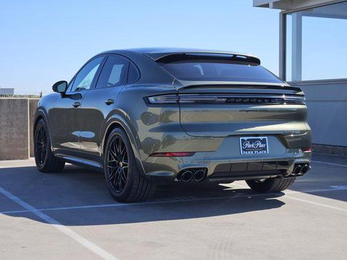 2026 Porsche Cayenne GTS