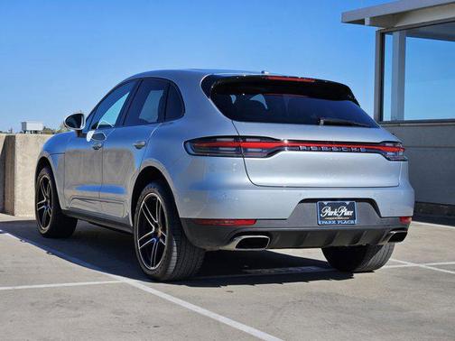 2021 Porsche Macan AWD