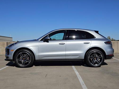 2021 Porsche Macan AWD