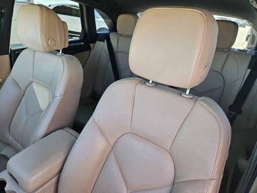 2021 Porsche Macan AWD