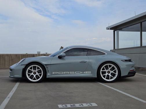 2024 Porsche 911 S/T