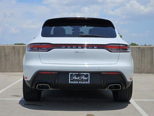 2024 Porsche Macan Base