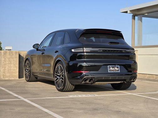 2026 Porsche Cayenne Turbo