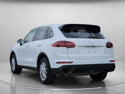 2016 Porsche Cayenne Cayenne