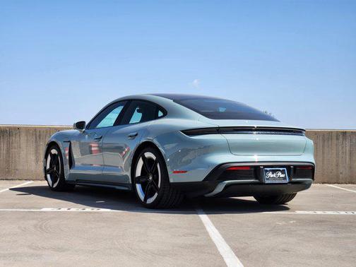 2025 Porsche Taycan RWD