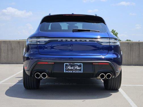 2024 Porsche Macan Base