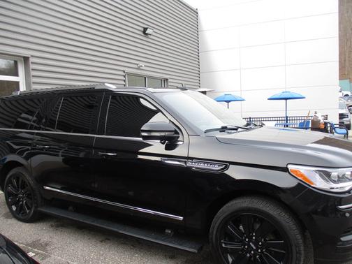 2024 Lincoln Navigator L RESERVE