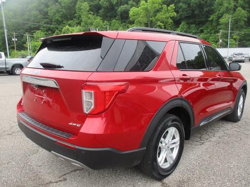 RAPID RED MET TINTED CC 2023 Ford Explorer XLT
