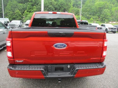 HOT PEPPER RED MET TINTD CC 2023 Ford F-150 XL