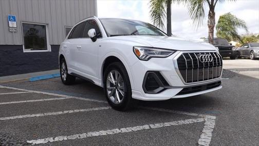 2024 Audi Q3 Premium 45 TFSI S line quattro Tiptronic