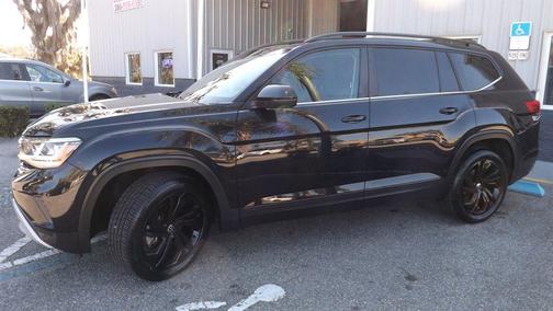 2023 Volkswagen Atlas 3.6L SE w/Technology