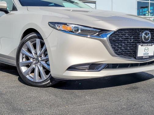 2025 Mazda Mazda3 FWD w/Preferred Package