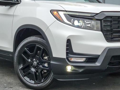 2024 Honda Passport AWD Black