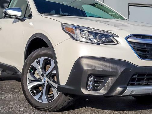 2020 Subaru Outback Touring
