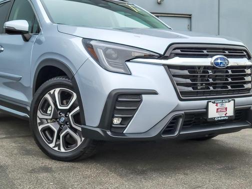 2023 Subaru Ascent Limited 8-Passenger
